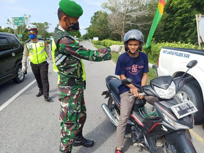  Antisipasi Penyebaran Covid-19 Tim Gabungan Tegakkan Disiplin di Pos Pantau TASL